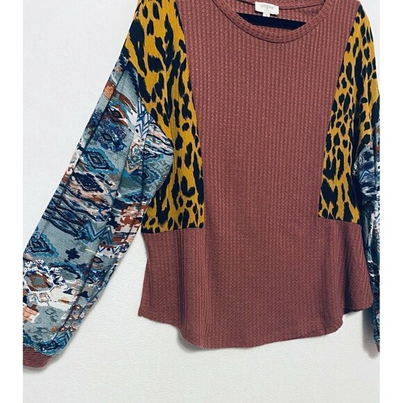 Umgee Womens Waffle Mixed Fabric Sleeve Top Cheetah Southwestern Small - Picture 2 of 7